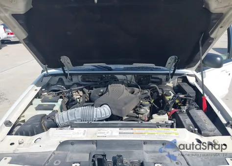 1999 Ford Explorer Eddie Bauer/Limited Edition/Xlt from USA, damaged, VIN 1FMZU32E4XZA10330